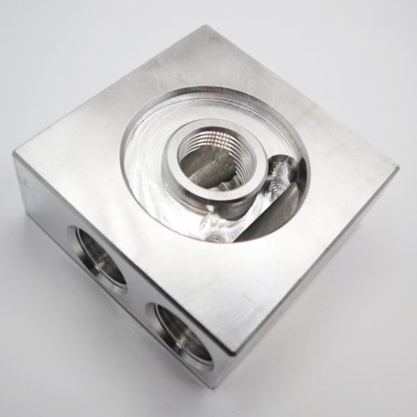 Remote Oil Filter Mount, 4-Port - Image 2